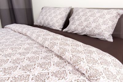 Tyynyliina Damask Brown 50x70