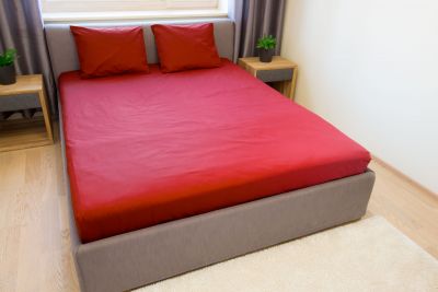 Aluslakana Punainen yksivärinen satiini 240x240