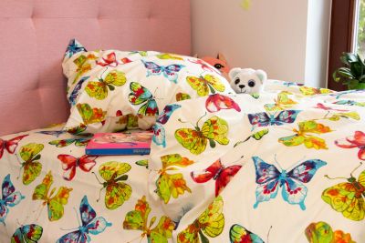 Pussilakanasetti Perhosmaailma lakanalla